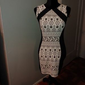 New Black & White Form Fitting H&M Dress w/ Design